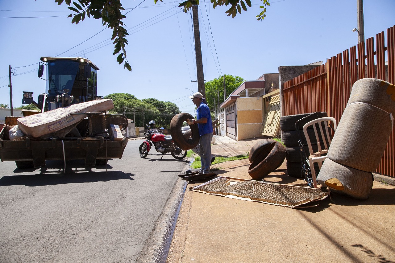 Andradina Limpa chega no bairro Gasparelli