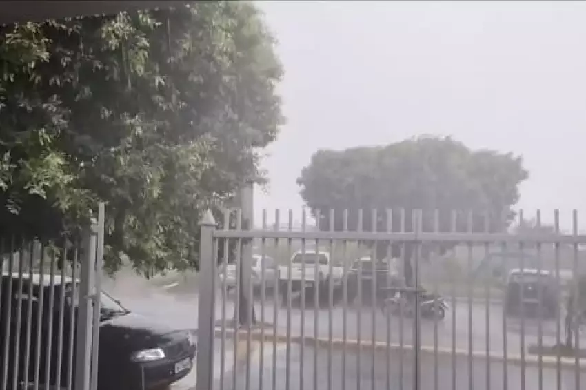 Temporal causa estragos em Pereira Barreto