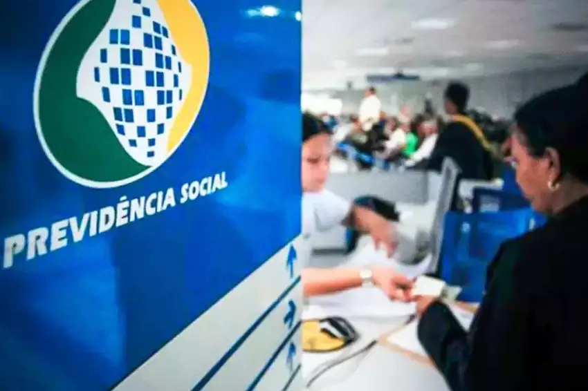INSS: Dinheiro descontado ilegalmente será devolvido, diz governo