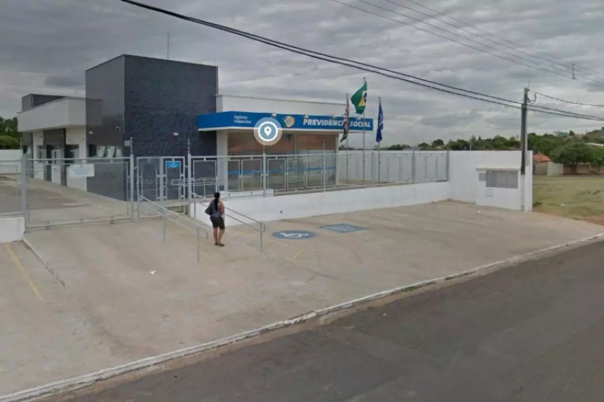 Homem é preso após invadir INSS e tentar furtar equipamentos