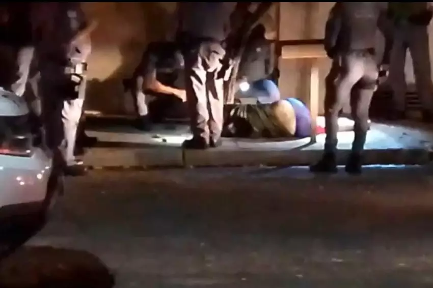 Impasse: Jovem baleado em Pereira Barreto é transferido entre hospitais e família questiona