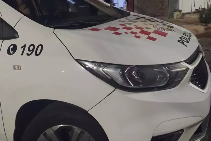 Homem é preso após espancar companheira e ameaçar beber sangue