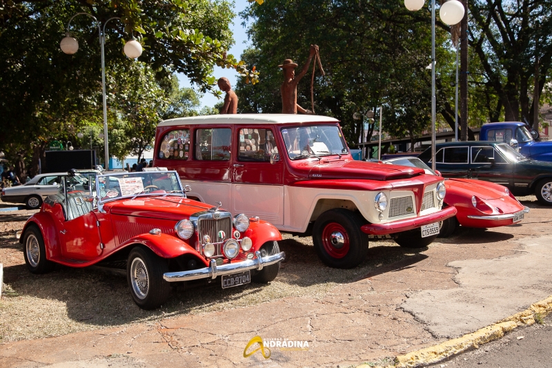 Encontro de Carros Antigos acontece domingo (20) no Centro Cultural de Andradina