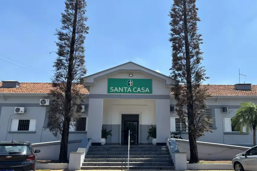Justiça dá 1 ano para Guararapes eliminar filas na saúde