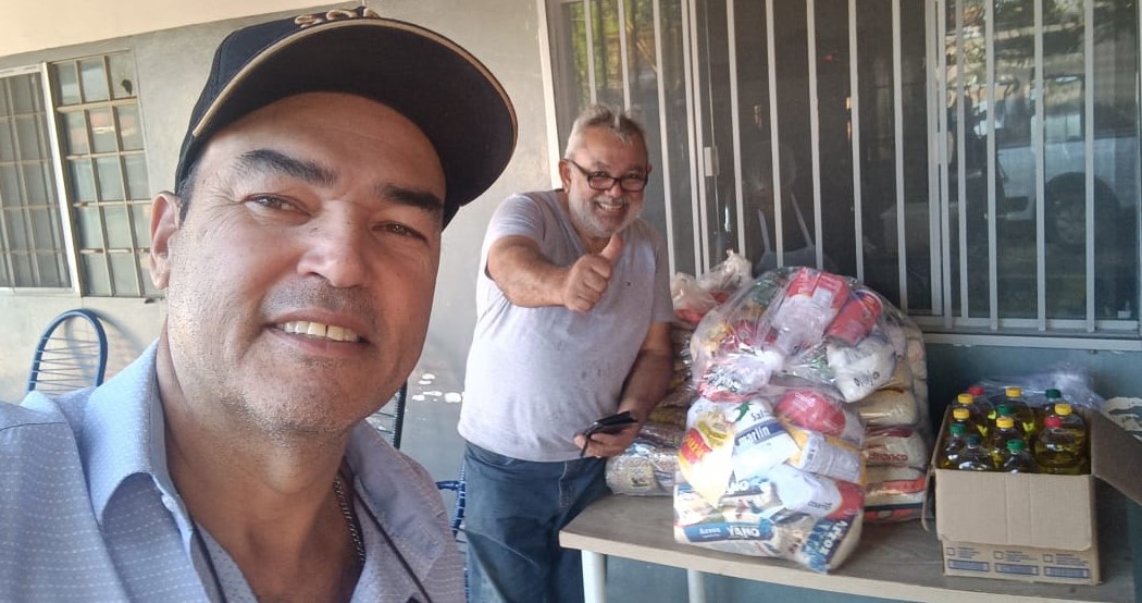 Vereador Rodarte dos Anjos e esposa realizam terço e festa junina em favor de famílias carentes