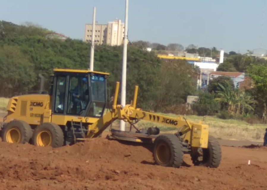 Prefeitura de Andradina prepara terreno para construção de Centro Poliesportivo na Vila Messias