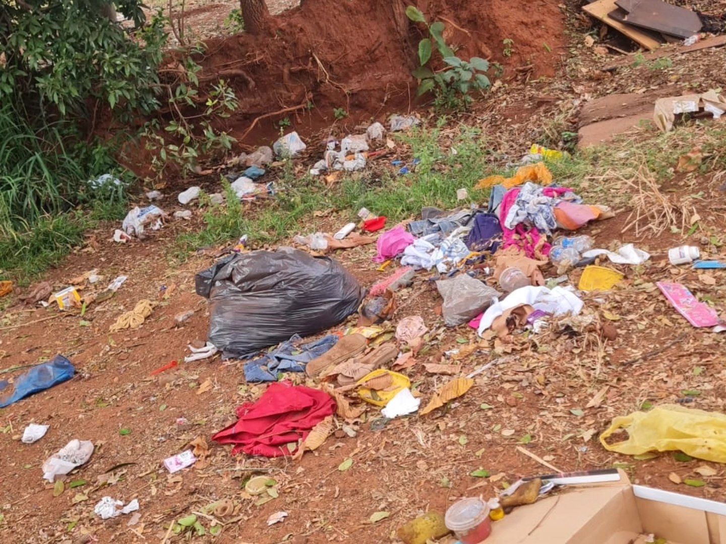 Lixo doméstico em local inapropriado continua sendo desafio para Saúde de Castilho