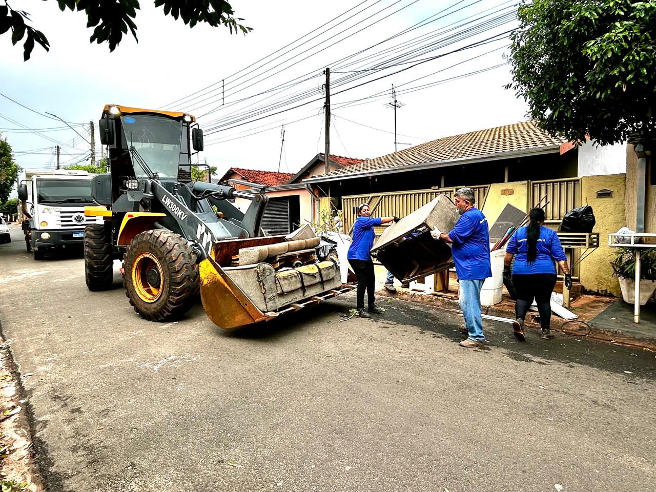 Prefeitura inicia mutirão “Andradina Limpa” na região mais populosa da cidade