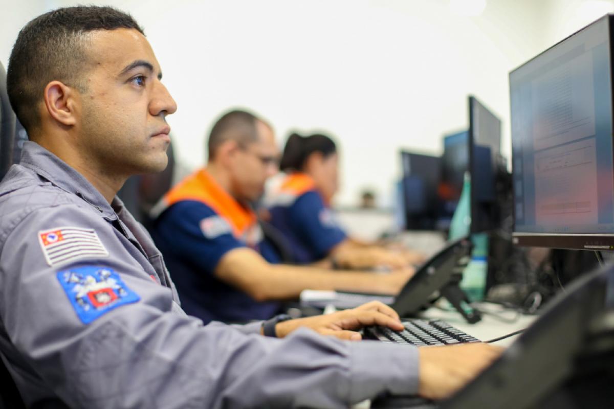 Defesa Civil alerta para ventos de até 115 km/h e chuva intensa