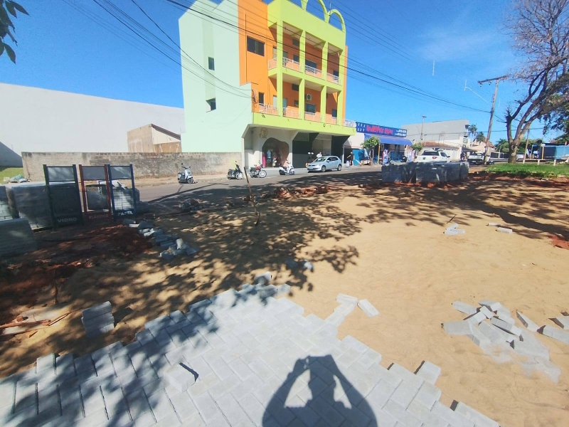 Vandalismo atrasa revitalização da Praça José Vieira em Andradina