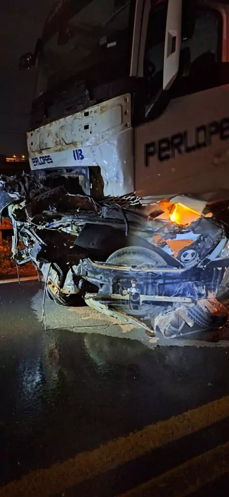 Carro parte ao meio após colisão e motorista de 51 anos morre no local na BR 262 em Três Lagoas