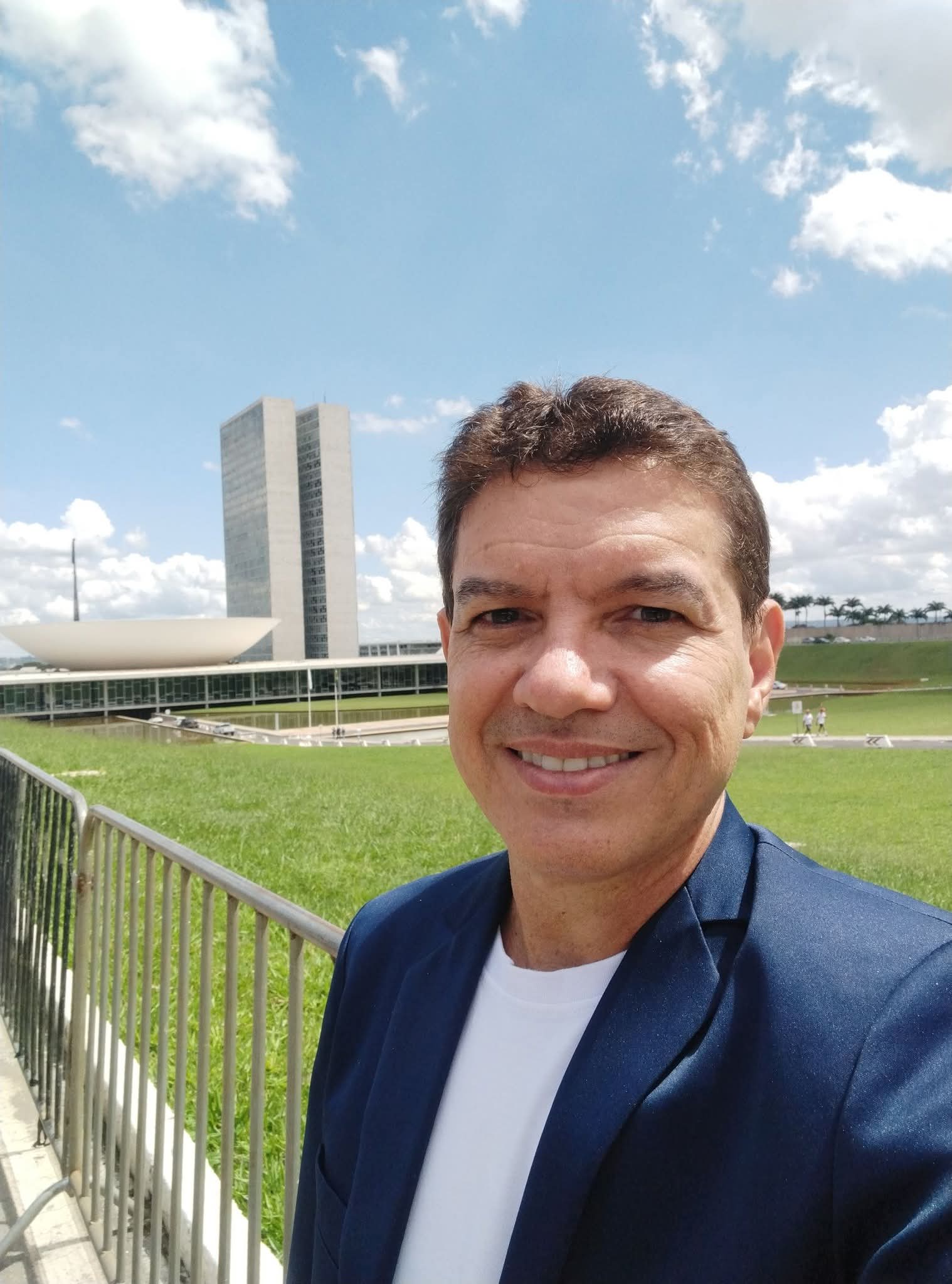 Vereador Professor Luzimar destina quase R$ 100 Mil para ampliar entrega de aparelhos auditivos em 2026