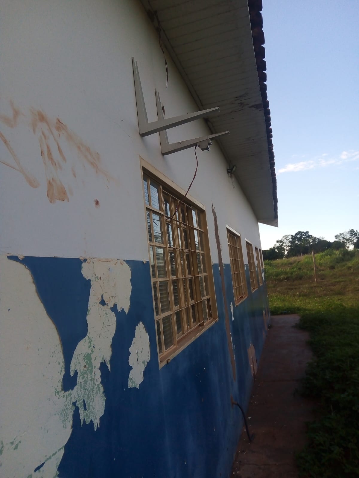 Ladrões furtam aparelho de ar condicionado da UBS do Timboré em Andradina