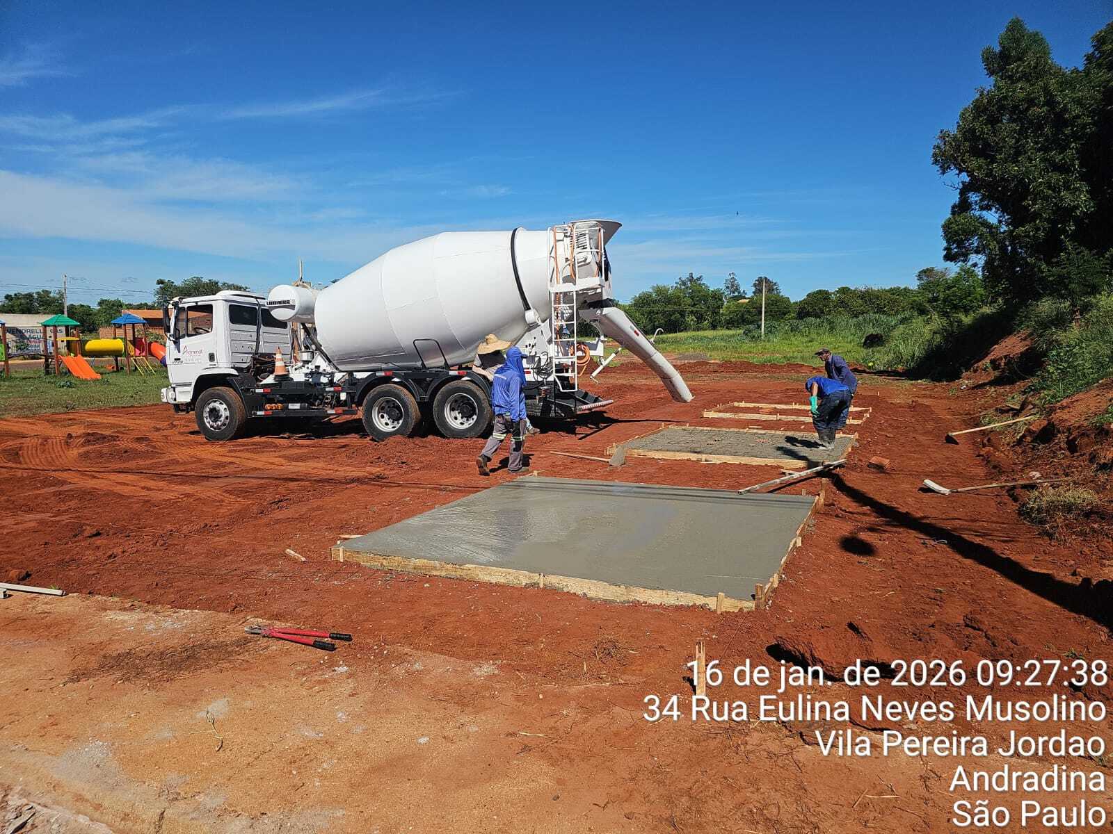 Prefeitura de Andradina começa a construção da praça do Bairro Pereira Jordão
