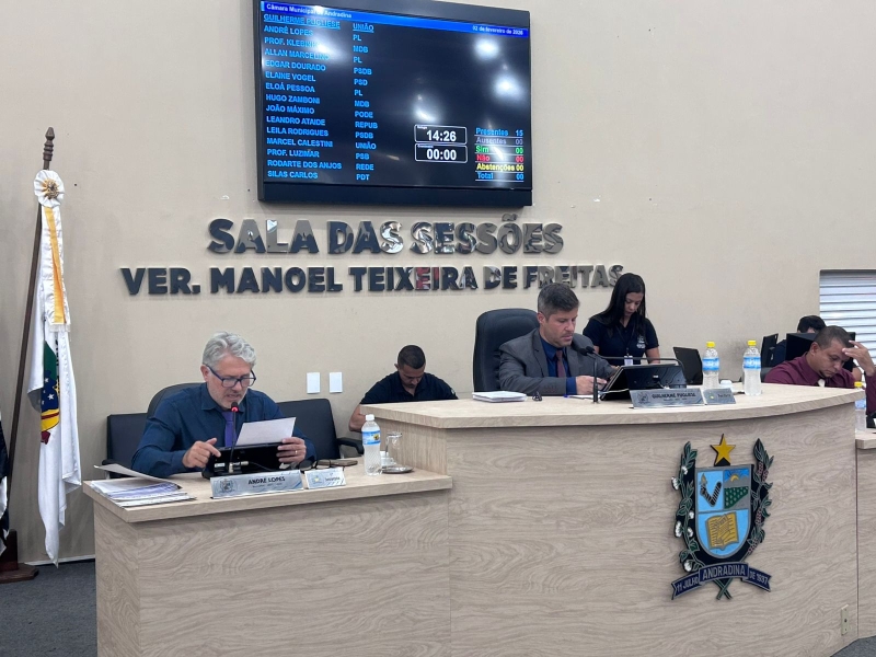 Primeira sessão ordinária é marcada pela votação de três projetos