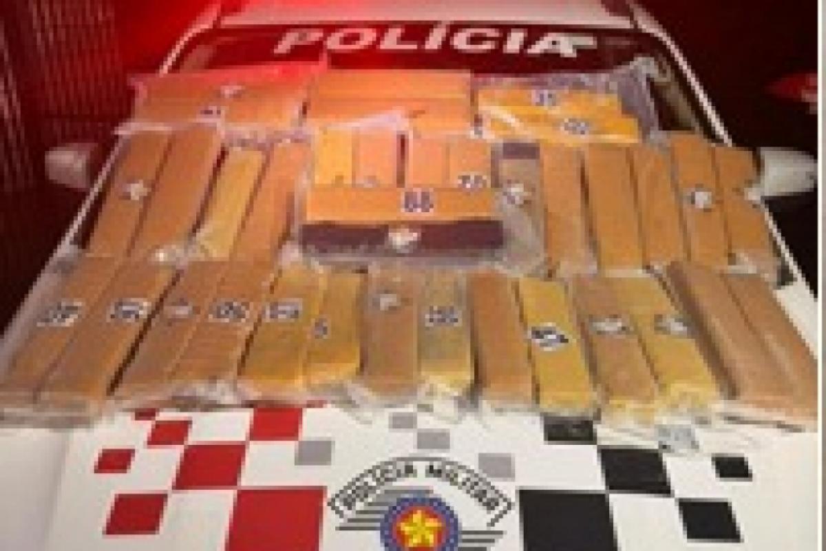 Mulher é presa com mais de 35 kg de maconha em hotel