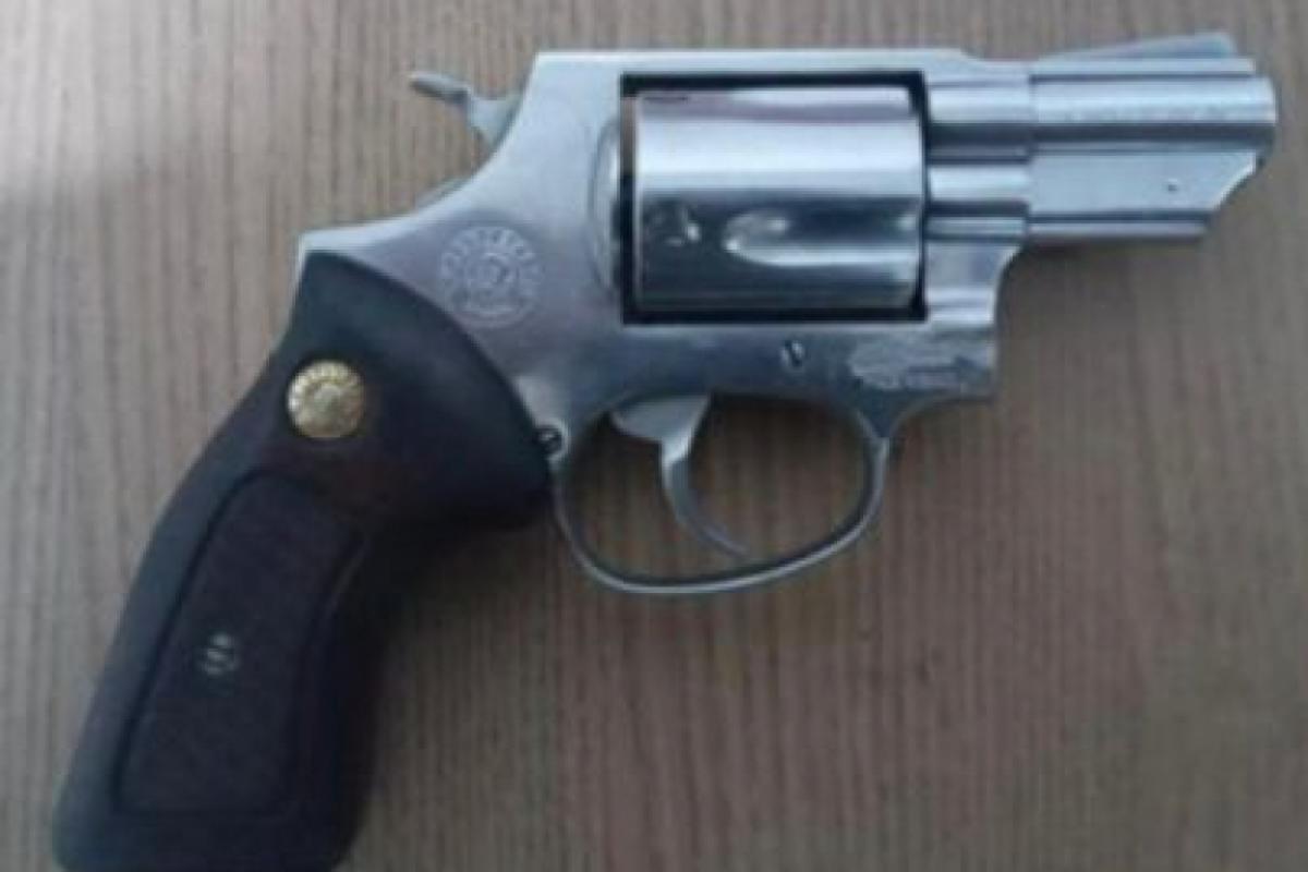 Dupla é detida com armas e moto adulterada em Andradina