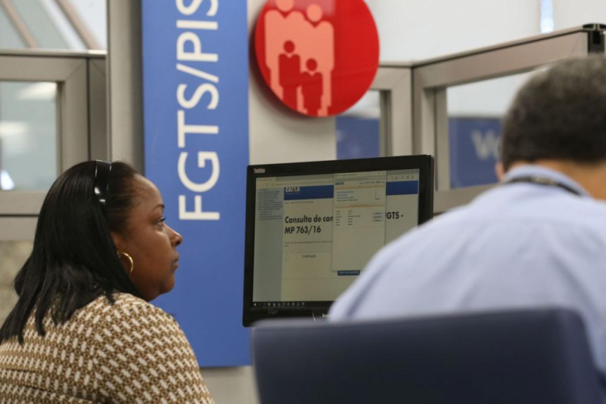 FGTS poderá ser usado para renegociar dívidas a partir do dia 25