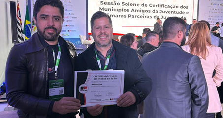 Câmara de Andradina recebe certificado “Câmara Parceira da Juventude” do Governo do Estado