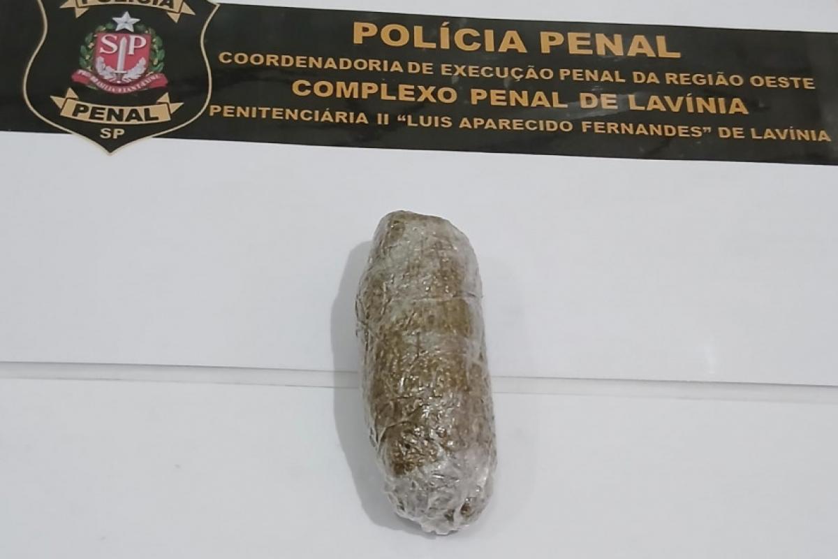 Mulheres tentam entrar com maconha em penitenciária