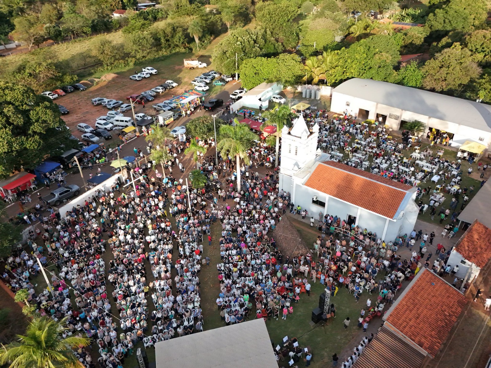 A fé que atravessa gerações reúne multidão na 84ª Procissão do Bom Jesus da Lapa