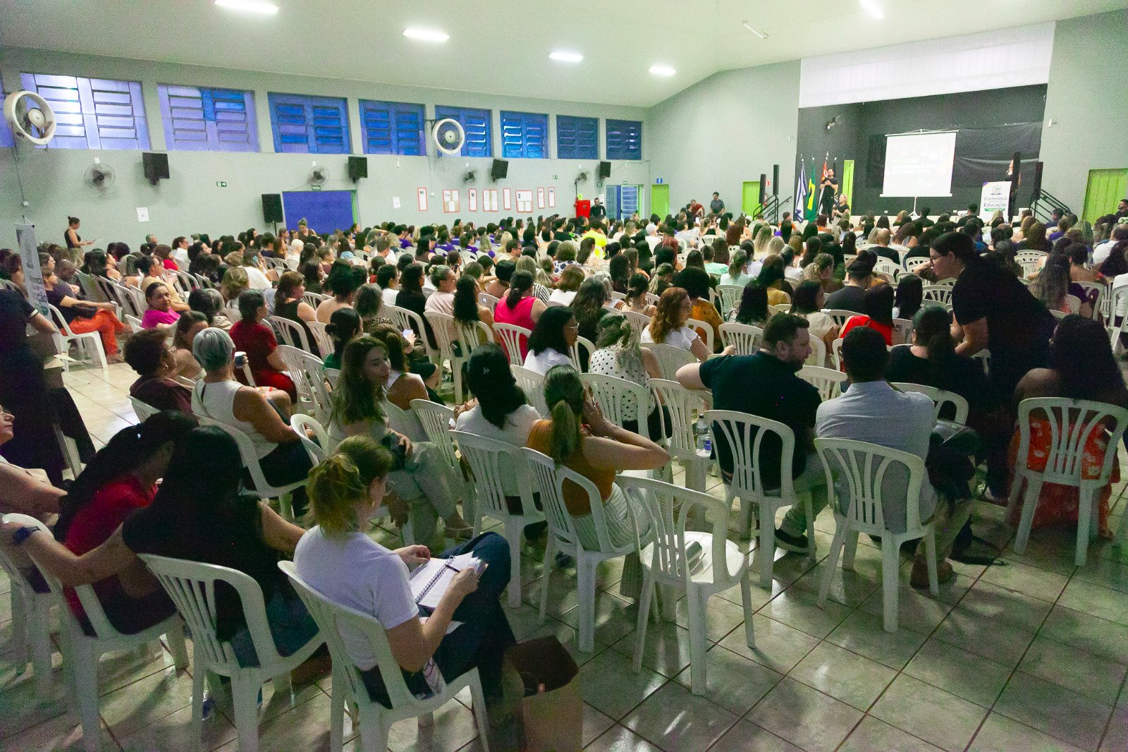 Conferência reúne 368 participantes para debater os próximos dez anos da Educação