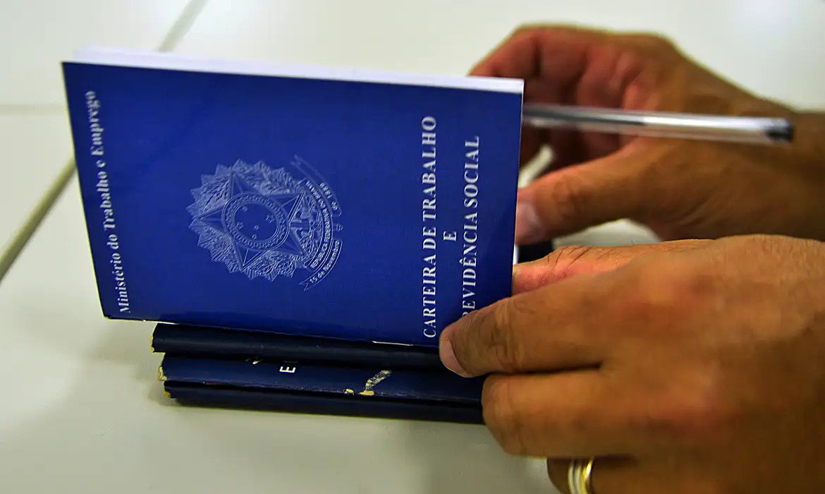 Abono salarial: pagamento de lote complementar teve início na última quinta-feira