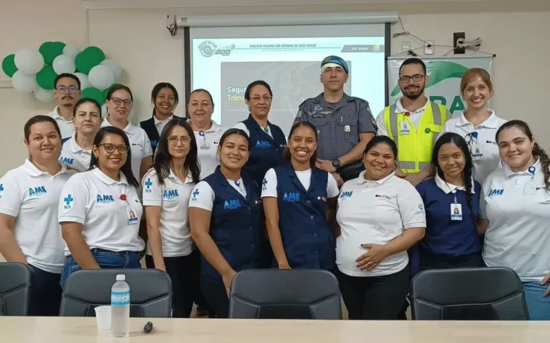 Polícia Militar promove palestra sobre segurança no trânsito na SIPAT do AME de Andradina