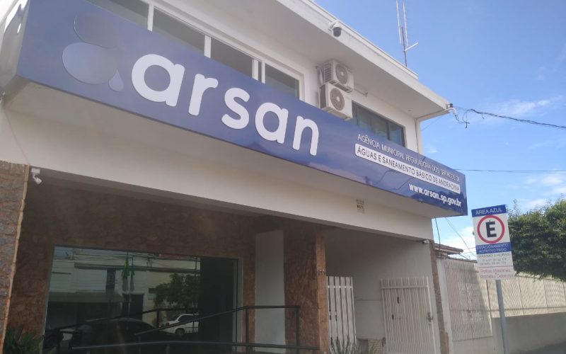 Segunda via da conta de água e parcelamento de débitos são facilitados com a implantação de totem de atendimento na ARSAN