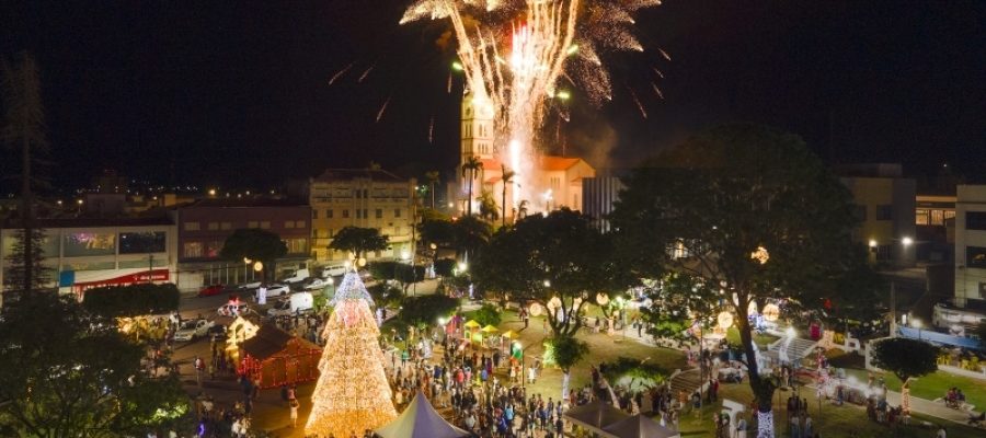 APAE participa pela primeira vez das festividades de Natal de Andradina
