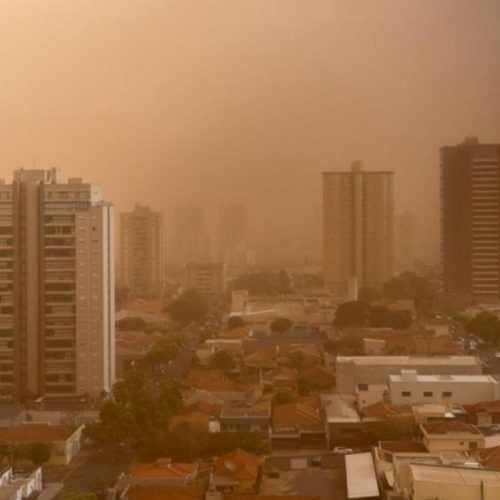 Tempestade ameaça região de Araçatuba com ventos de 90 km/h