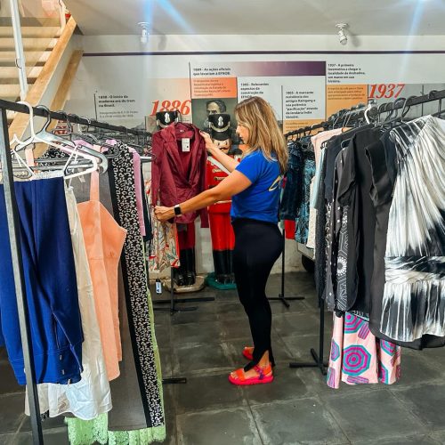 Bazar do Fundo Social acontece tem continuidade hoje no Centro Cultural