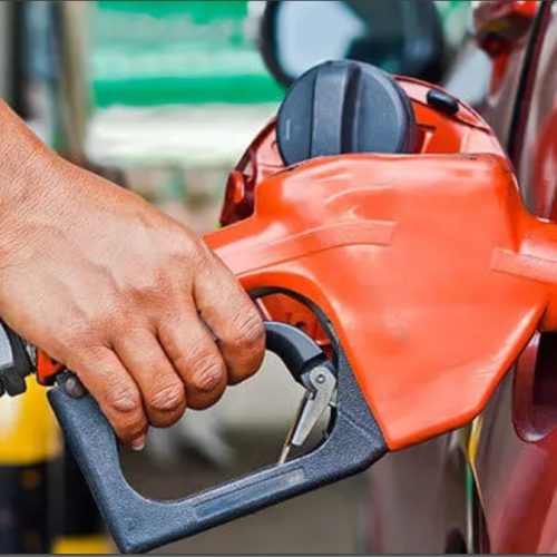 Novo golpe coloca menos gasolina que o registrado na bomba; entenda