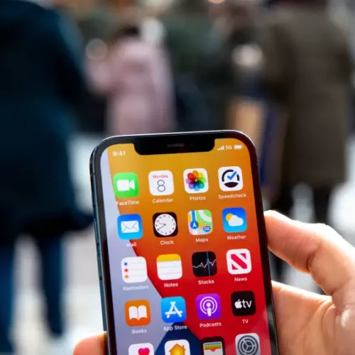 Cadastro para checar celulares com restrição está disponível