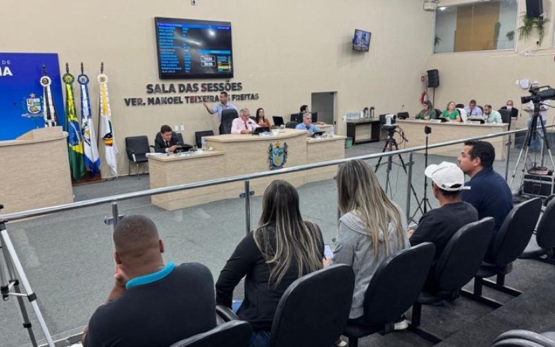 Câmara de Andradina analisa mudança na Lei Orgânica e concessão de títulos