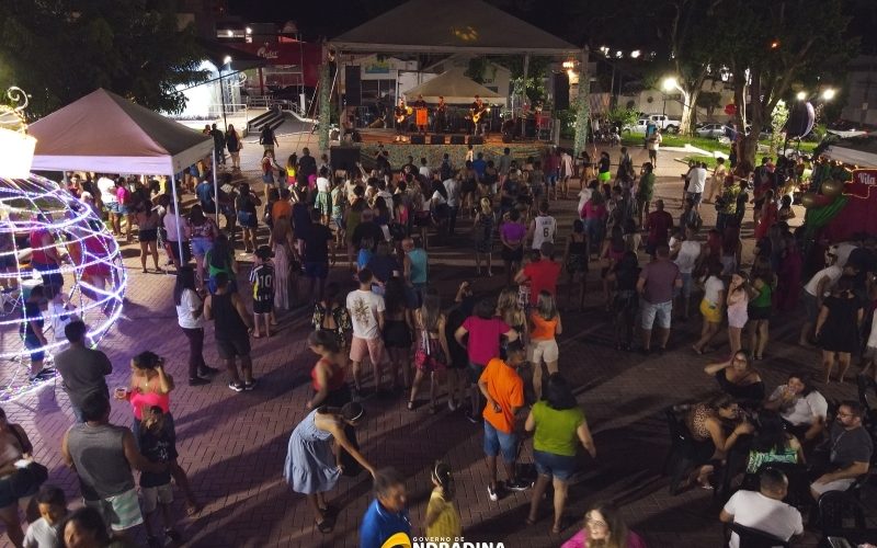 Cantando para Elas reúne música, cultura e gastronomia na Praça
