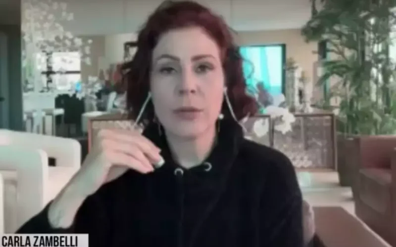 Interpol inclui Carla Zambelli na lista de difusão vermelha