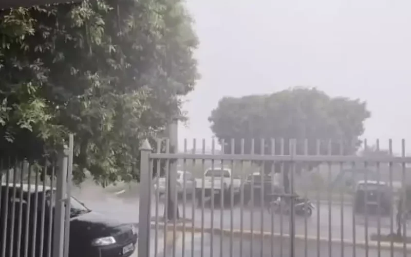Temporal causa estragos em Pereira Barreto