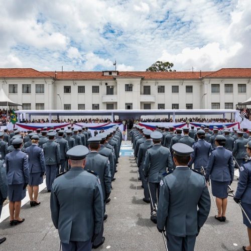 Governo de SP autoriza concurso para alunos-oficiais da Polícia Militar