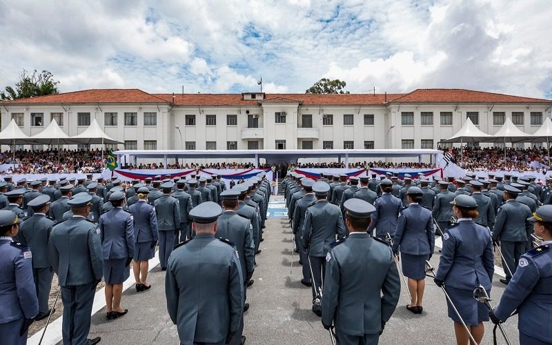 Governo de SP autoriza concurso para alunos-oficiais da Polícia Militar