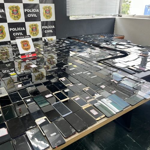 Polícia Civil faz megaoperação contra receptadores de celulares roubados
