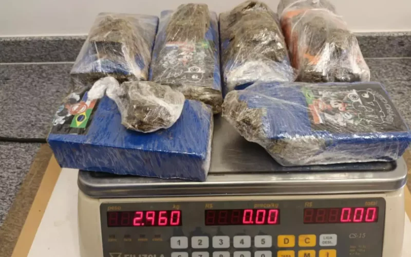 Polícia Militar apreende drogas em obra em Andradina