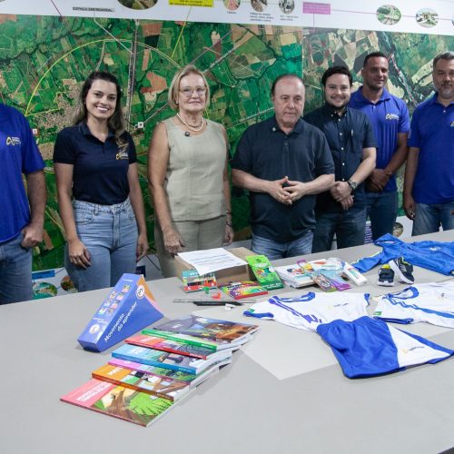 Educação em Andradina investe mais R$ 2,8 milhões em material e uniformes para milhares de alunos