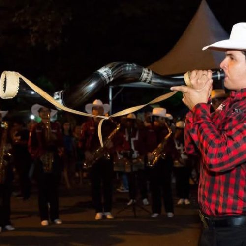 Facmol faz apresentação domingo na praça dando continuidade aos festejos de aniversário de Andradina