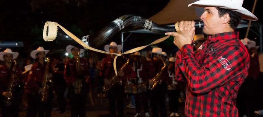 Facmol faz apresentação domingo na praça dando continuidade aos festejos de aniversário de Andradina