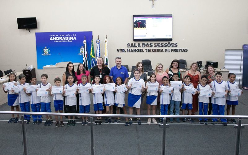 Formação em Robótica conecta estudantes ao futuro e inovação em Andradina