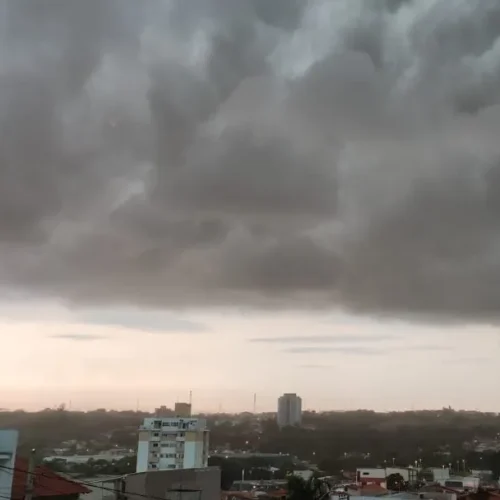 Frente fria deve trazer chuva, raios e rajadas de vento para o interior de SP até domingo