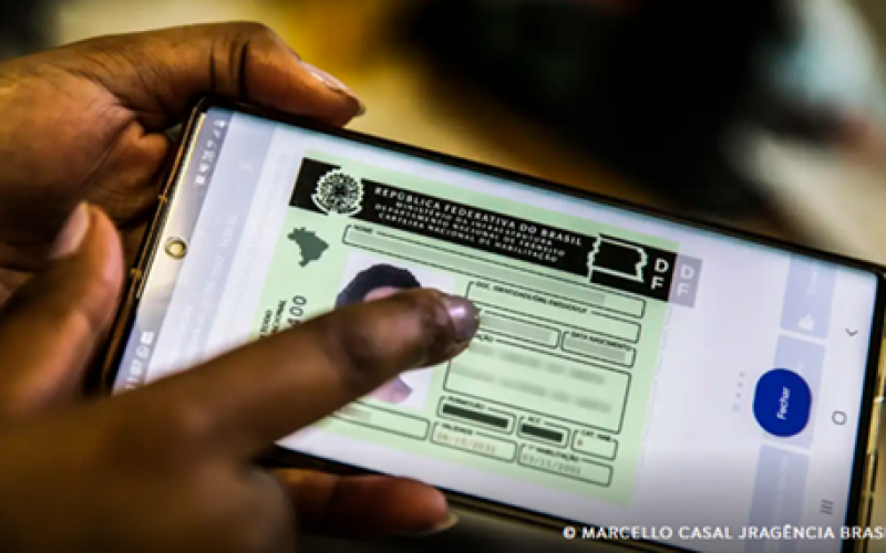 Contran aprova resolução que retira exigência de autoescola para CNH