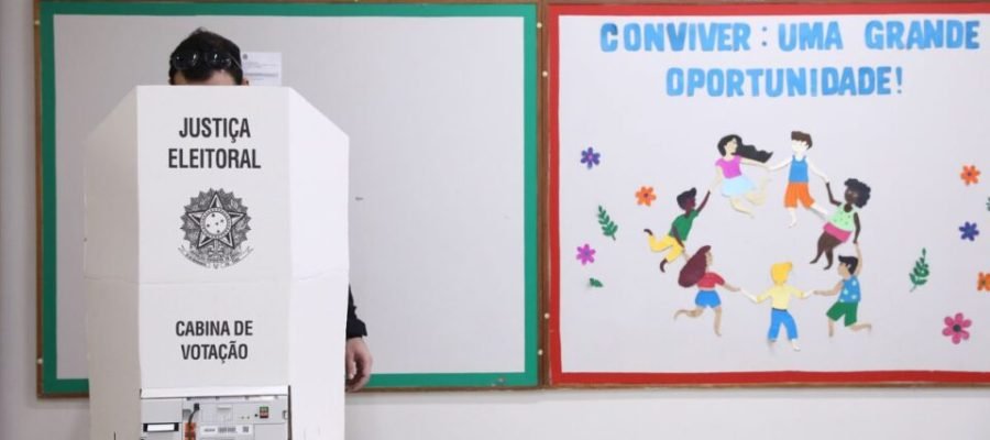 Quem trabalha nas eleições tem direito a folga? Veja quantos dias pode tirar