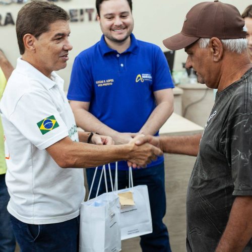 Professor Luzimar destina quase R$ 80 mil para a Saúde e ajuda a reduzir fila de pacientes com problemas auditivos em Andradina